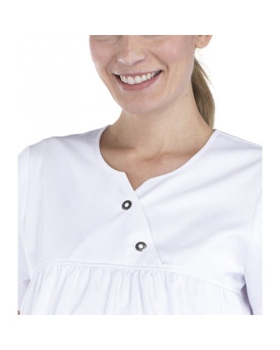 Casaca Premamá M/C Blanco. 65% Poliéster - 35% Algodón