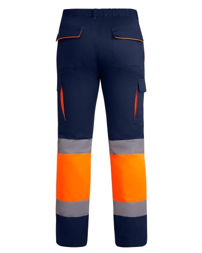 Pantalón Forrado Multibolsillos. Ext. 80% Poli / 20% Alg 235 g/m². Int.100% Pol.185 g/m²