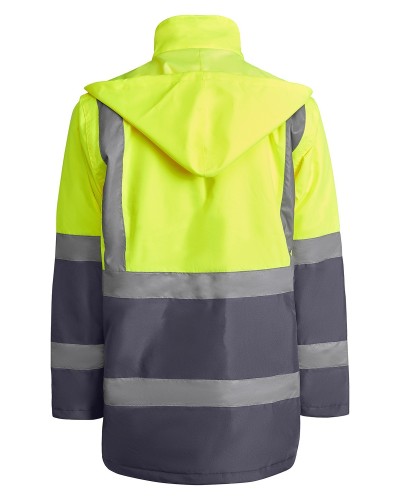 Parka Acolchada Tejido Inpermeable. Ext. 100% Waterproof Pol laminado. Int. 100% Poliéster 365 g/m²