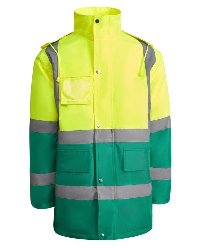 Parka Acolchada Tejido Inpermeable. Ext. 100% Waterproof Pol laminado. Int. 100% Poliéster 365 g/m²