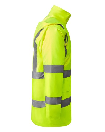 Parka Acolchada Tejido Inpermeable. Ext. 100% Waterproof Pol laminado. Int. 100% Poliéster 365 g/m²