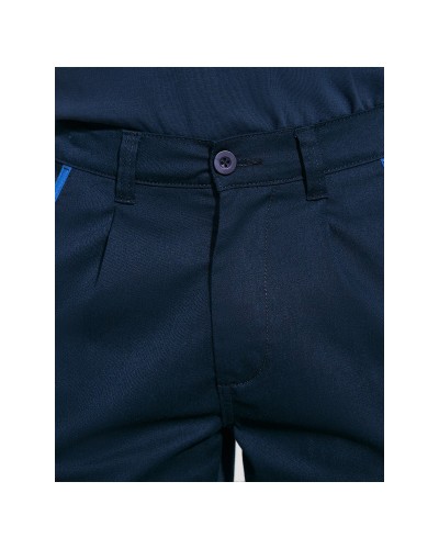 Bermuda Multibolsillos 65% poliéster / 33% algodón / 2% elastano, sarga, 250 g/m²