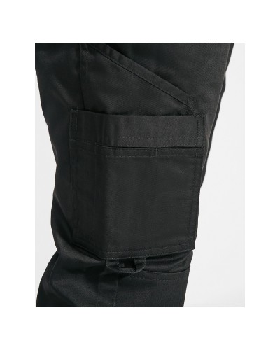 Pantalón sin pinzas.