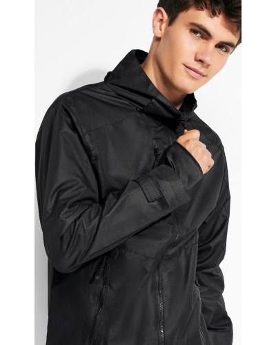 Parka Impermeable 100% poliéster.
