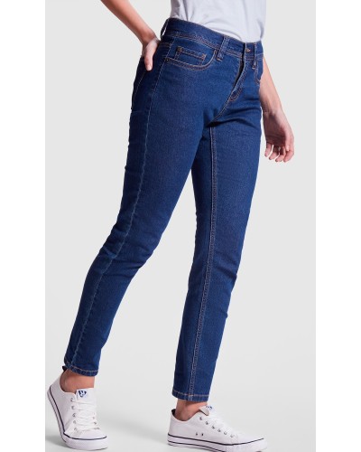 Pantalón Vaquero Mujer. 78% Alg. / 20% Pol. 2% Elas. 370 g/m²