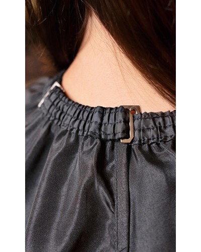 Capa Impermeable con Agarres de Mano. 100% poliéster