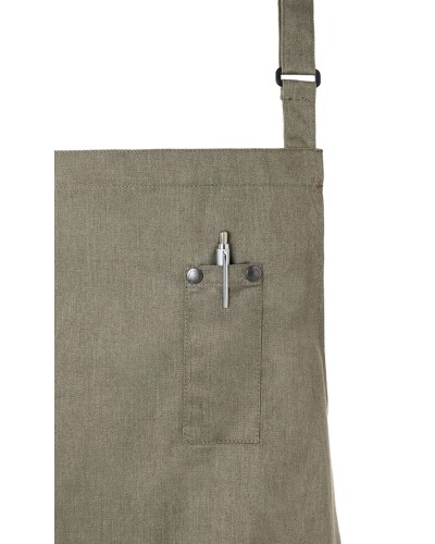 Delantal de Peto estilo Denim Bistro ROCK CHEF®. 65% Poliéster - 35% Algodón. 195 g/m²