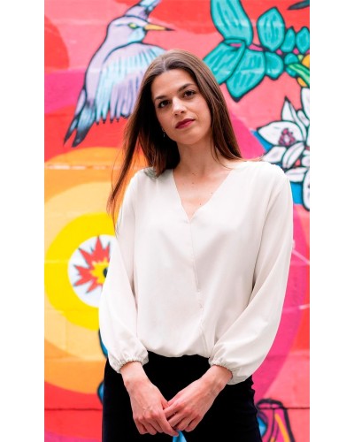 Blusa Abullonada con goma en puño y bajo. 95% Poliéster 5% Spandex 160 gr/m2