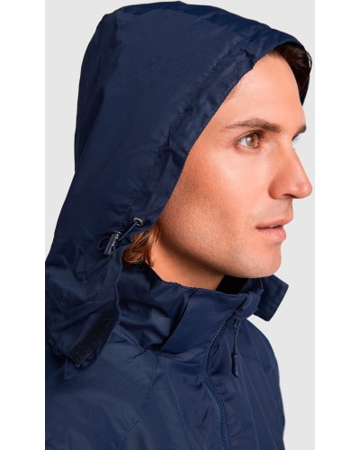Parka Impermeable 100% poliéster.